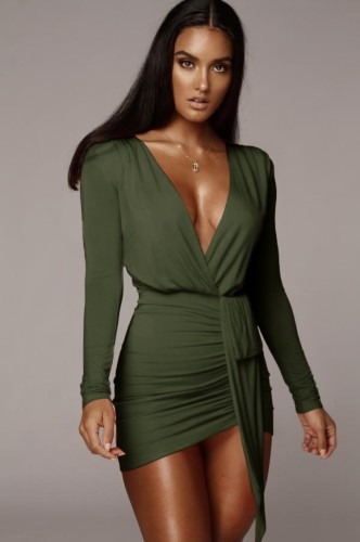 Green Deep-V Long Sleeves Ruched Mini Cocktail Dress