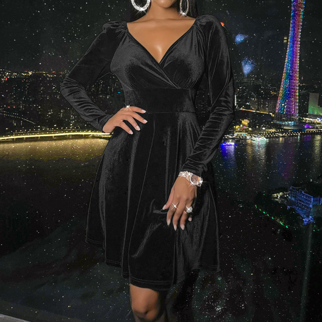 V Neck Velvet Black Long Sleeve Party Dress