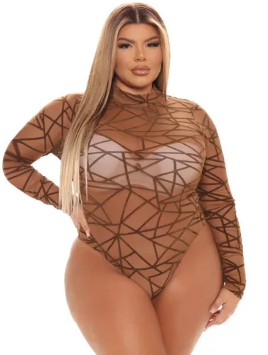 Plus Size Line Print Brown O-Neck Long Sleeve Bodysuit