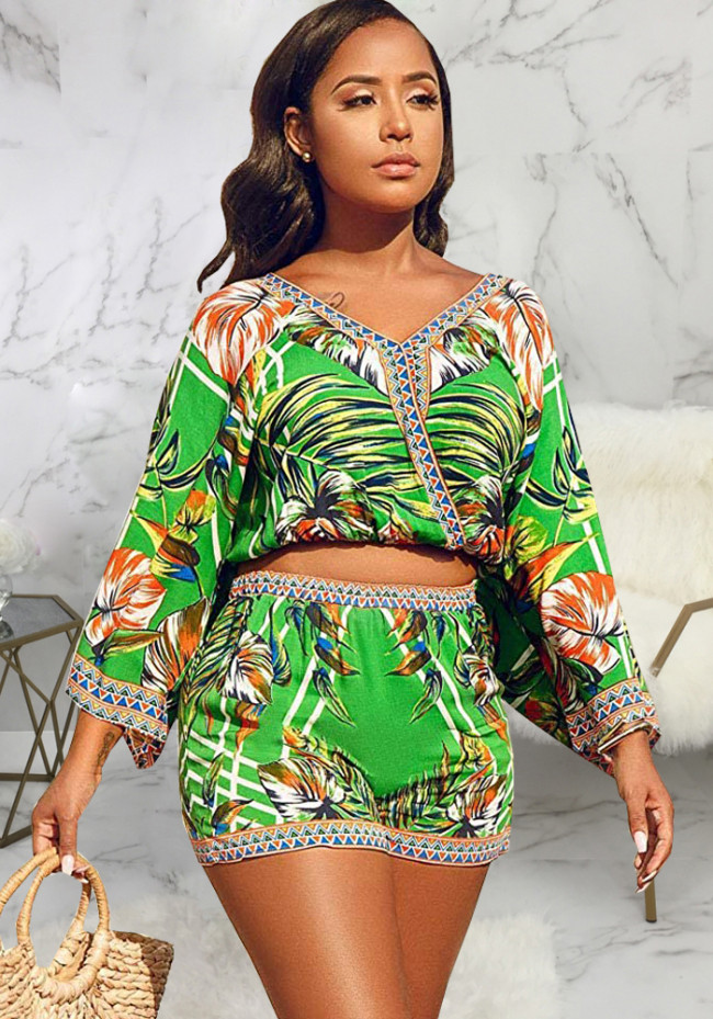 Print V-Neck 3/4 Sleeve Crop Top and High Waist Shorts 2PCS Set