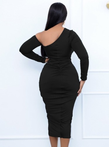Black Slant Shoulder Long Sleeves Ruched Midi Dress