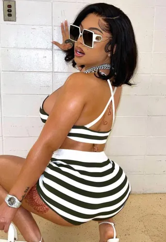 Striped Print White and Black Cami Sleeveless Bra and Tight Shorts 2PCS Set