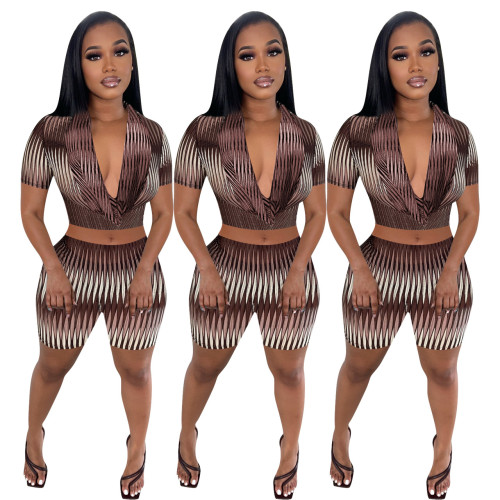 Print Hollow Out Cowl Neck Crop Top and Shorts Two Pieces