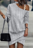 Long Sleeve Mtal Chain Halter Neck Solid Casual Dress