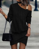 Long Sleeve Mtal Chain Halter Neck Solid Casual Dress