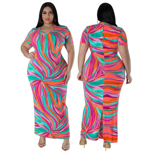 Plus Size Short Sleeve V-Neck Geometric Print Slit Back Maxi Dress