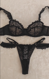 Women French Pattern Lace Lingerie Set