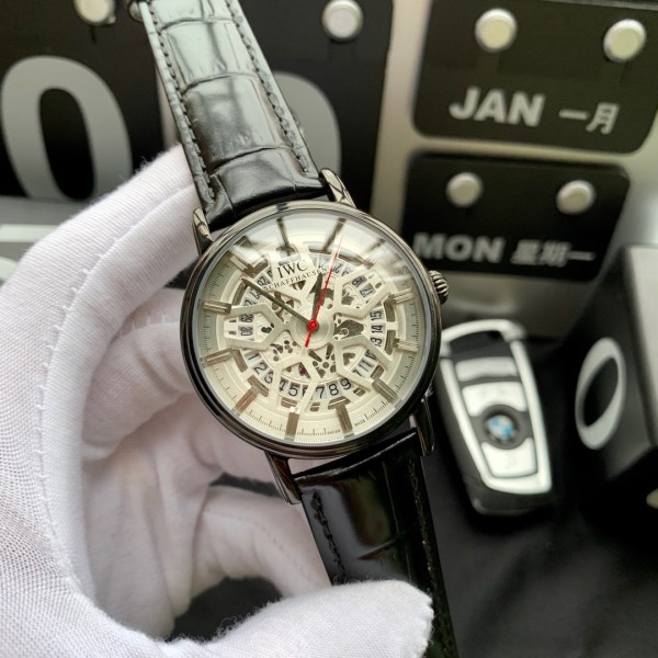 IWC(アイダブリューシー)  腕時計 40mm 自動巻き メンズ IWC-TSH420-45