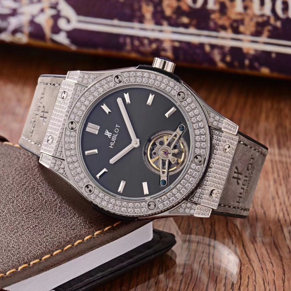 HUBLOT ウブロ メンズ 芸能人熱愛 時計 自動巻き スーパーコピー HU-TSH800-004