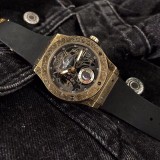 ウブロ（HUBLOT）メンズ 自動巻き 彫りケース スーパーコピー 時計 HU-TSH610-031
