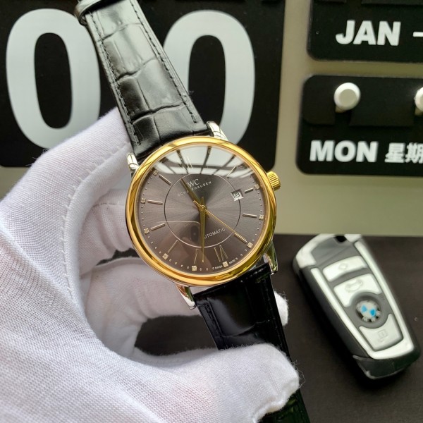 IWC(アイダブリューシー)  腕時計 40mm 自動巻き メンズ IWC-TSH320-45