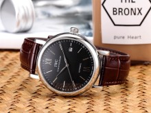 IWC(アイダブリューシー)  腕時計 自動巻き 42mm メンズ IWC-TSH370-095