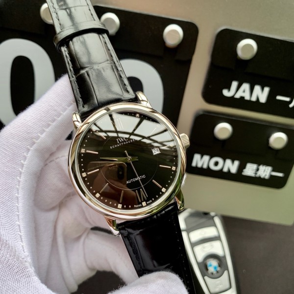 IWC(アイダブリューシー)  腕時計 40mm 自動巻き メンズ IWC-TSH320-43