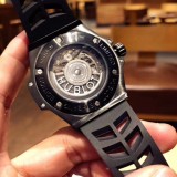 HUBLOT ウブロ スーパーコピー メンズ 腕時計 ビッグバン 時計 実物図 HU-WD780-001