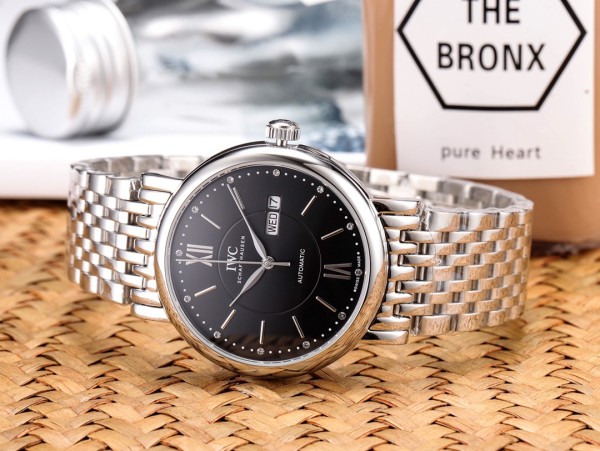 IWC(アイダブリューシー)  腕時計 自動巻き 43mm メンズ IWC-TSH400-046