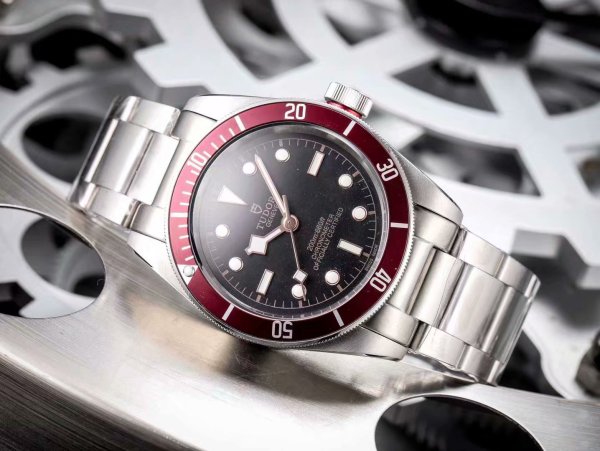 チュードル（TUDOR ）メンズ 時計 43mm 自動巻き 腕時計 TUD-TSH500-39