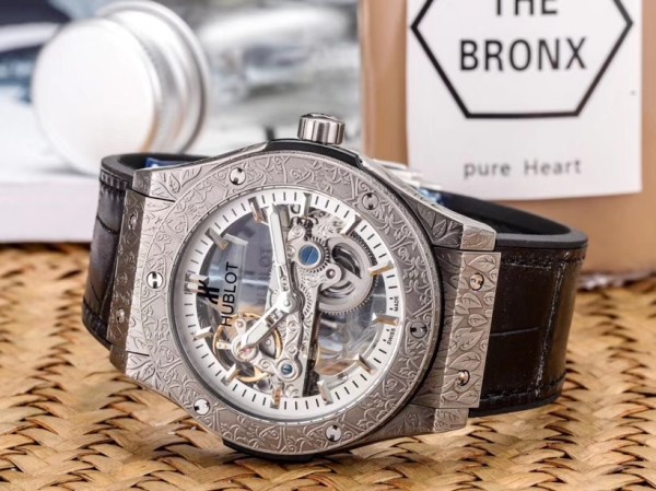 ウブロ（HUBLOT）メンズ 自動巻き時計 スーパーコピー 精准腕時計 HU-TSH470-040