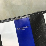 バレンシアガ ☆大人気定番商品☆ セカンドバッグ XD-2001P350-443092-1