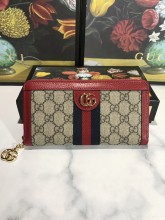 美品 GUCCI グッチ 長財布 ラウンドファスナー式財布 523154-2