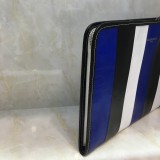 バレンシアガ ☆大人気定番商品☆ セカンドバッグ XD-2001P350-443092-1