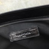 バレンシアガ ☆大人気定番商品☆ セカンドバッグ XD-2001P-168480