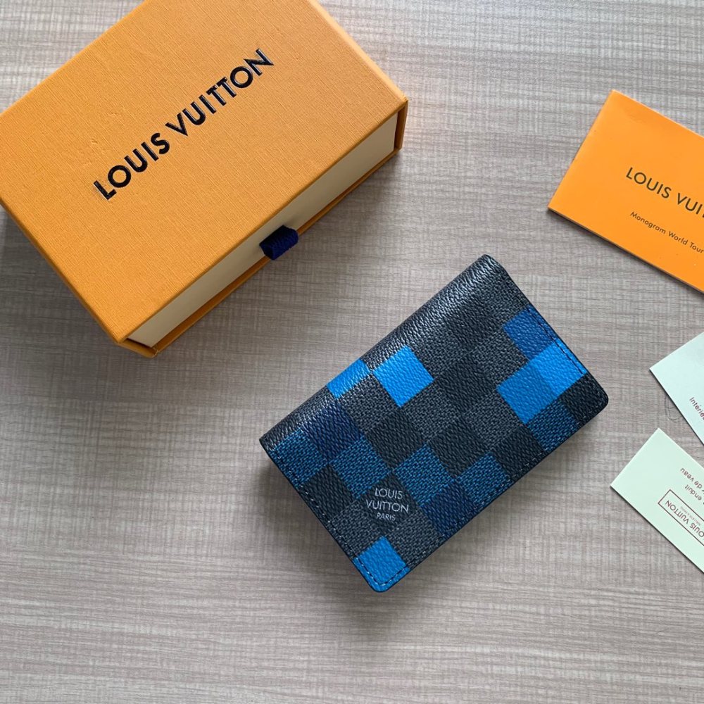 Louis Vuitton ルイヴィトン 二つ折り財布 カードケース M 2 Louis Vuitton ルイヴィトン 二つ折り財布 カードケース M 2