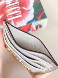 19新作 GUCCI グッチ 財布 コインケース 名刺入れ 570679-2