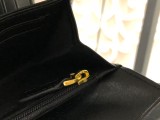 人気商品激安 エムシーエム 短財布 三つ折り財布 8033-MC496