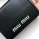 MIUMIU ミュウミュウ 新作 短財布 二つ折り財布 BLL-2001P80-5MV204