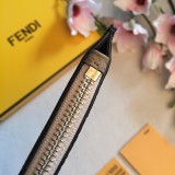 新作 FENDI/フェンディ メンズ セカンドバッグ FE19P170-FD05
