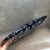 バレンシアガ ☆大人気定番商品☆ セカンドバッグ XD-2001P-169480