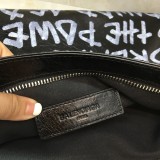 バレンシアガ ☆大人気定番商品☆ セカンドバッグ XD-2001P-169480