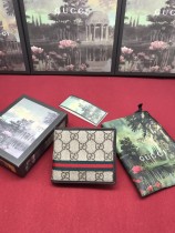 GUCCI グッチ 短財布 二つ折り短財布 138042-1人気秋冬新作