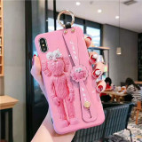 KAWS iphone 11/11maxケース 可愛い 人気カウズiphone xs/xrケース 面白い フィギュア 少女心満々 KAWSアイフォxs maxケース ハンドベルト付き 潮流