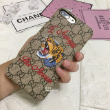 グッチ iphone xr/xs/xs maxケース オシャレ刺繍 ブランド gucci アイフォンテンアール/x/xs マックスカバー 虎豹画像付け 芸能人愛用