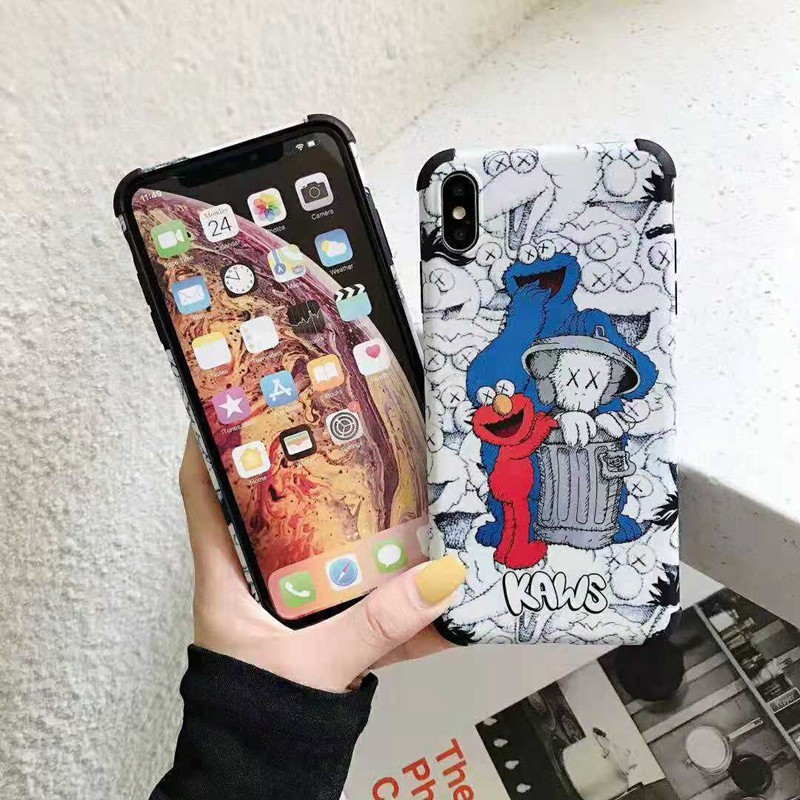 Kaws Iphone 11 11rケース可愛いキャラクター付きiphone Xr Xs Maxケース 個性潮流iphonex