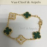 Van Cleef & Arpels  ヴァン クリーフ＆アーペル ブレスレット/カフブレス Van-022