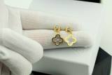 Van Cleef & Arpels ヴァン クリーフ＆アーペル イヤリング ピアス Van-204e