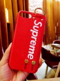 シュプリーム iphone X/xr/xs maxケース ハンドベルト付き iphone xs/8plus/7カバー 男性 女性 カップル リング付き 黒い 赤い 若者愛用