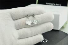 Van Cleef & Arpels ヴァン クリーフ＆アーペル イヤリング ピアス Van-203e