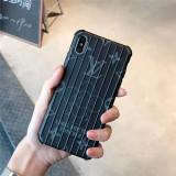 LV iphone xr/xsケース アニメ 可愛い ルイヴィトン iphone 11R/11max ケース 人気 LV iphone 8ケース  LV LOGO 激安通販 芸能人愛用