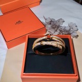 HERMES/エルメス 今季の新作 ブレスレット.カフブレス 19P115-HE80