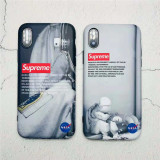 シュプリーム iphone xrケース 個性 supreme iphone xs maxケース 薄い アイフォンxs ケース 若者愛用 iphonex/8plusケース　シンプル風