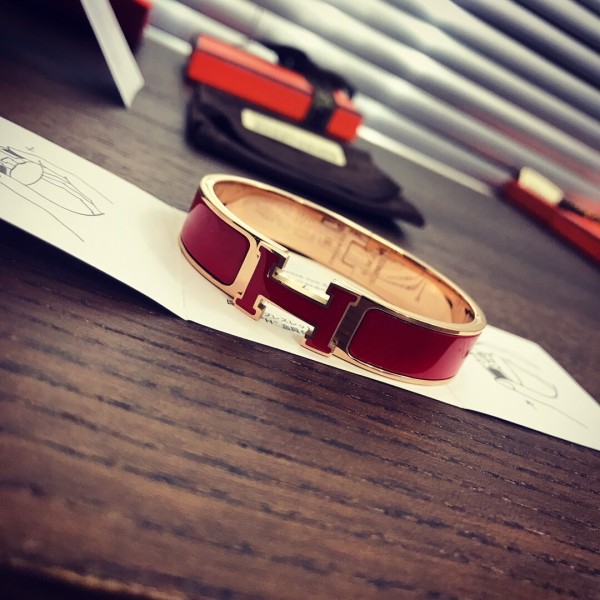 HERMES/エルメス 今季の新作 ブレスレット.カフブレス 19P280-HE85