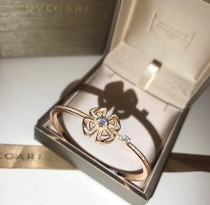 BVLGARI（ブルガリ）人気商品 ブレスレット.カフブレス YL-19P210-BV110