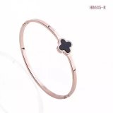 Van Cleef & Arpels  ヴァン クリーフ＆アーペル ブレスレット/カフブレス Van-017