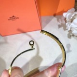 HERMES/エルメス 今季の新作 ブレスレット.カフブレス 19P290-HE77