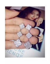 Van Cleef & Arpels  ヴァン クリーフ＆アーペル イヤリング ピアス Van-21e