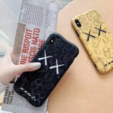 Kaws iphone11/11pro/11pro maxケース アイフォンxs/xr/xs maxケース 可愛いiphone x/7/8/plusケース 個性潮流 大人気