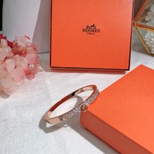 HERMES/エルメス 今季の新作 ブレスレット.カフブレス 19P85-HE72